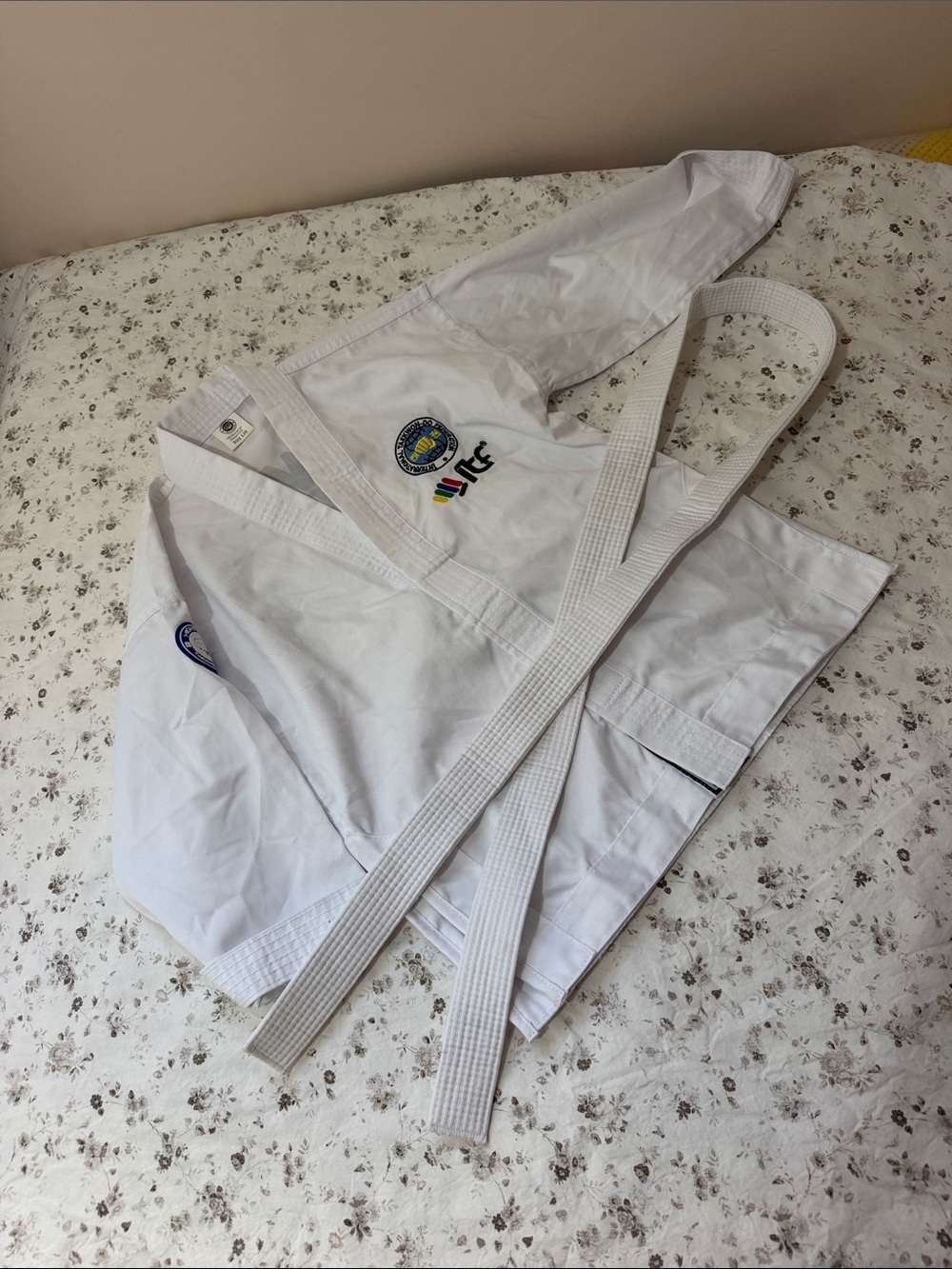 Kids Jacket Subcategory Classification - Picture 2 of 5